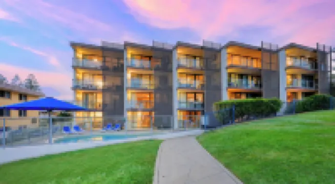 Merrima Court Holidays