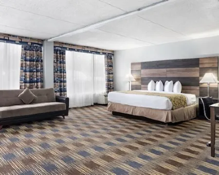 Baymont by Wyndham Addison Hotels in Addison