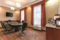 Hampton Inn by Hilton Edmonton/South - 2-Star