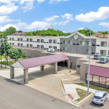 Crossroads Hotel and Huron Event Center