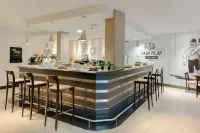 Abba Euskalduna Hotel - Quầy bar