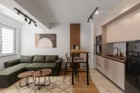 Centrally Located Cozy D&O Apartment - 2-Star