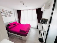 Luxurious 1 and half Bedroom Condo with Resort-Style Amenities in Nonthaburi
