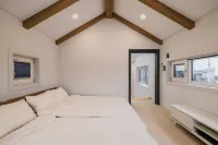 Daebudo Delcat Pool Villa