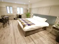 Quinlan & Cooke Boutique Townhouse and QCs Seafood Restaurant