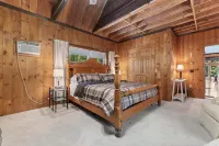 Stargazer Shores Limit 8 4 Bedroom Home - homestay