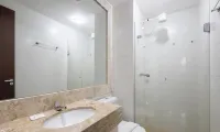 Apto in Cond. w/ Pool in Asa Norte Tsb20301 - جاكوزي