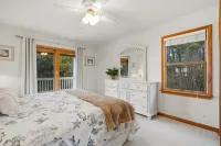 Golf & Surf 7BR: Private Pool, 5 Min to Beach