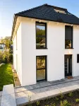 Quiet Luxury 4BR With1LR Garden Villa Hotels in 