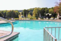 The Highlands at Harbor Springs - Swimmingpools