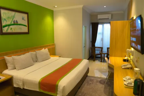 The Grand Cabin Hotel