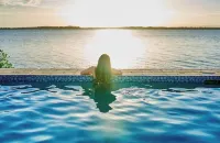 Ophelia's Villa: Waterfront Luxury with Private Pool - Villas