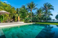 Villa Assinie Beachfront Home With Direct Ocean Access -  Ferienhäuser