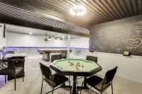 Green Lantern: Game Room, Furnished Deck, Modern - homestay