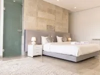 Sandra 31 - balcony