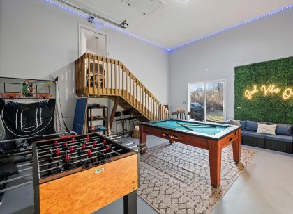 Lake Geneva Hous Family Fun With Pool Table