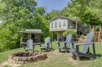 Douglas Lake Gem on Private Cove w/ Amazing Views! - 3 stjerner
