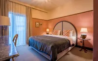 Communal Hotel Kutaisi - 3-Star