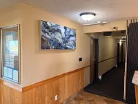 East Grand Inn Grand Forks ND I 29 - parking