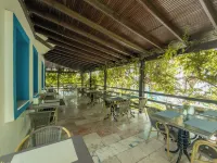 Hotel Atrium - พร้อมอาหารเช้า