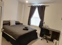 2Br-Sleeps3 -Family Friendly -Free Parking -Garden
