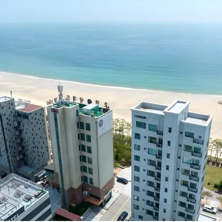 Boryeong(Daecheon) I-Ocean Pool Villa Hotel