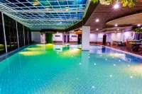 Sakura Hotel - بار
