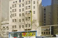 City Square Motel Отели в г. 