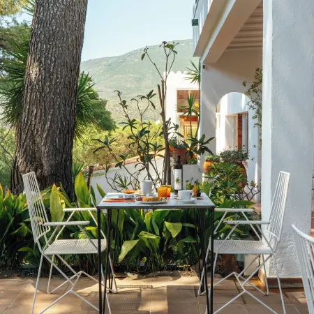 Hotel Cadaqués1962 by Fimedhotels