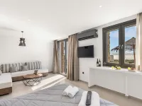 Lithia Exclusive Villas Hotels in Plaka