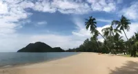 Koh Chang Hut Hotel - Bãi biển