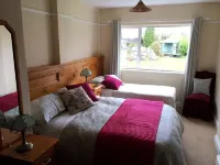 Ashleigh House B&B - parking