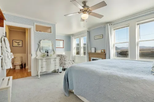 The Historic Requa Inn - 3-Star