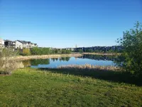 The Southern Comfort - Comfy and Spacious 4BR Home on the park SW EDM, near YEG - วิว
