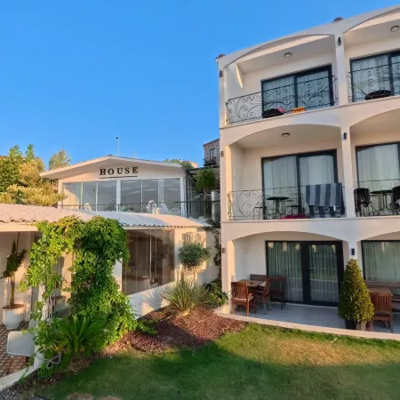 Cunda House Kucuk Otel