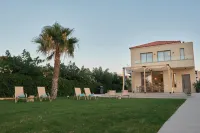 Votsalo Seaside Villa - Villas