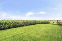 Cottage - Sleeps 5 - Hot Tub - Garden - Parking - parking