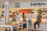 The Surf House - bar