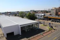 布魯姆方丹市中心頂層公寓(A Penthouse Room in Downtown Bloemfontein) - 陽台