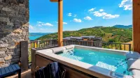 Reel & Ridge by Avantstay 2 Hot Tubs + Private Sauna + Movie Room + Fire Pit - 3-Star