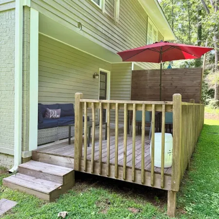The Dolly: Entire Home, Walk to Square, Sleep Well