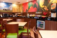 Fairfield Inn & Suites Fort Worth/Fossil Creek - breakfast