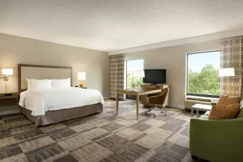 Hampton Inn & Suites Largo - Pools
