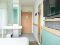 ibis budget Toulouse Blagnac Aéroport - parking