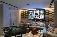 Moxy Patra Marina - parking