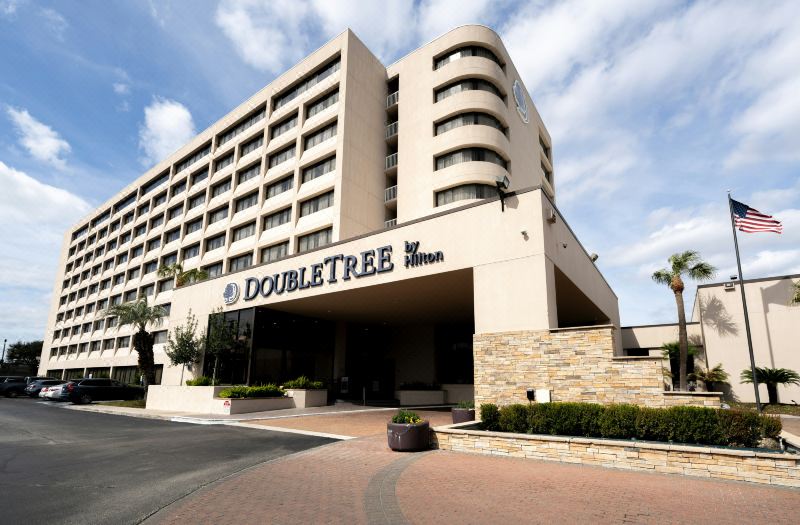 DoubleTree by Hilton Hotel Houston Hobby Airport