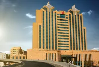 Millennium Hotel & Convention Centre Kuwait - Pools