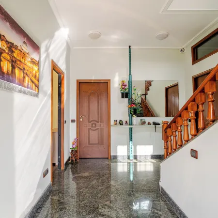 CASTELBARCO HOUSE