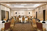 Ramada by Wyndham Fredericton - 3 stelle