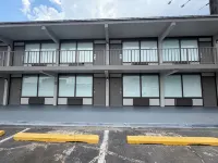 Tourway Inn - Parkplatz